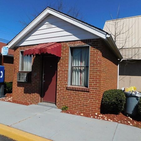 Mounts Motel Lawrenceville Exterior foto